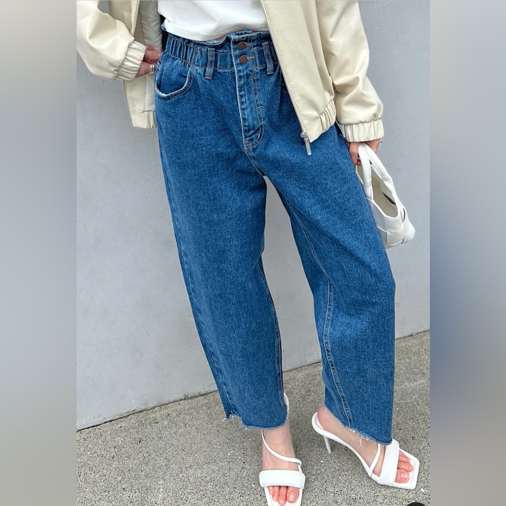 OAK + FORT High Rise Raw Hem Paper Bag Jeans. Size S